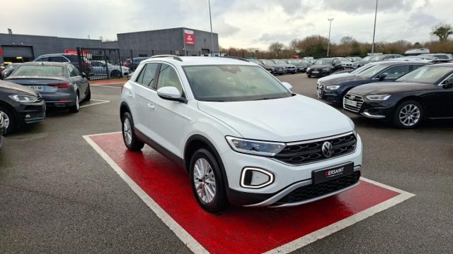 Volkswagen T-Roc image 3