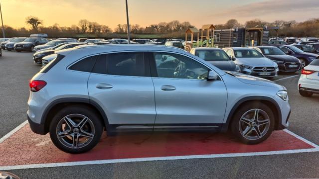 Mercedes Benz Gla image 8