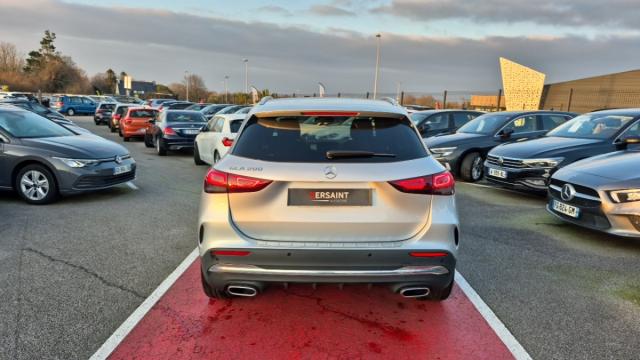 Mercedes Benz Gla image 9