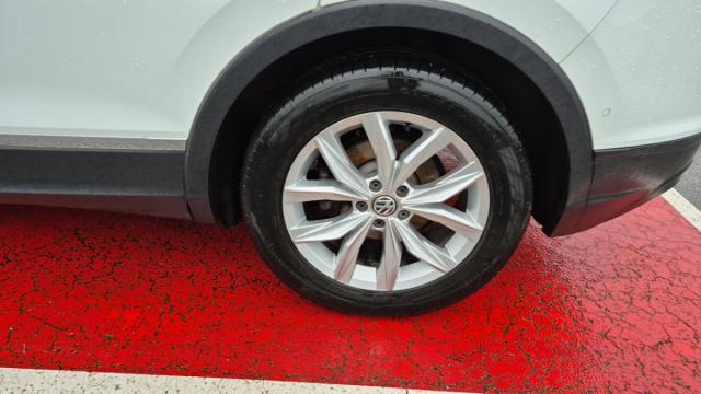 Volkswagen Tiguan image 7