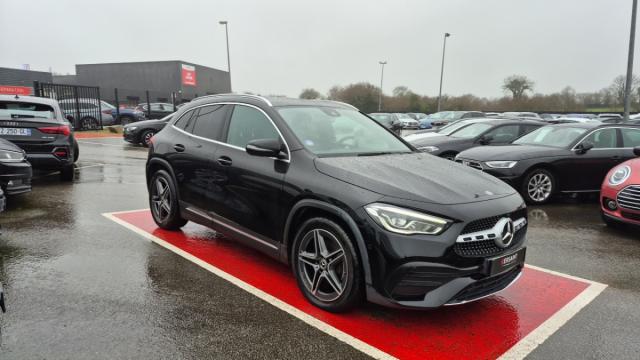 Mercedes Benz Gla image 1