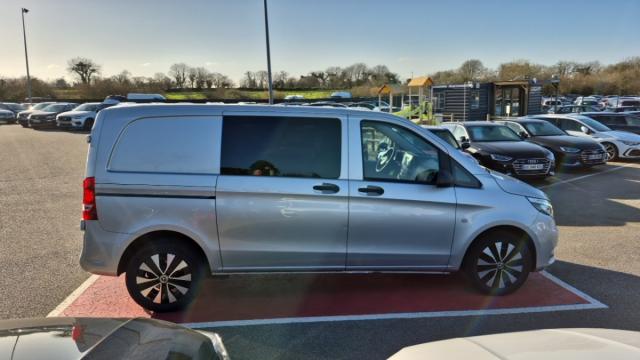 Mercedes Benz Vito Mixto image 8