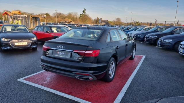 Audi A4 image 8