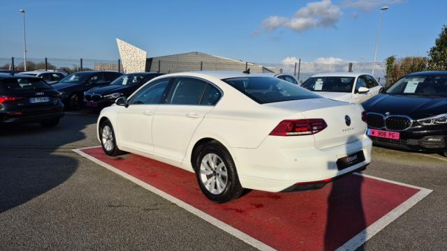 Volkswagen Passat image 6