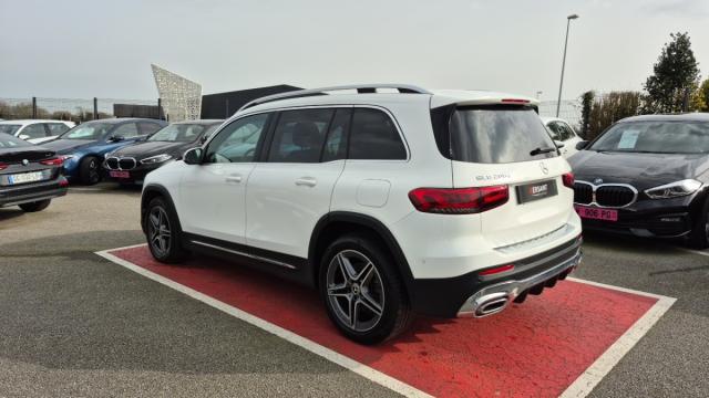 Mercedes Benz Glb image 9