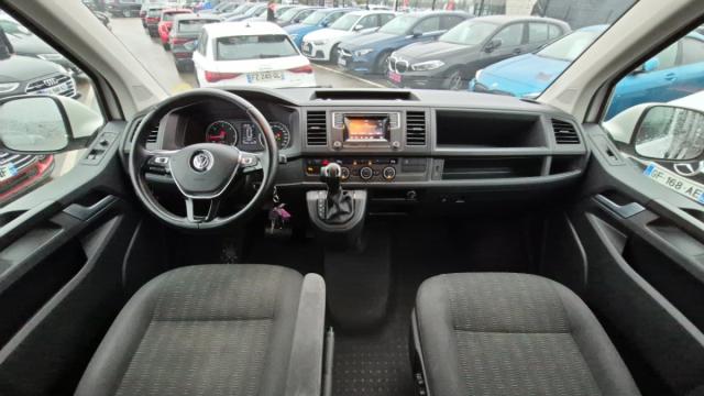 Volkswagen Caravelle image 3