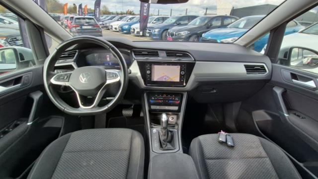 Volkswagen Touran image 1
