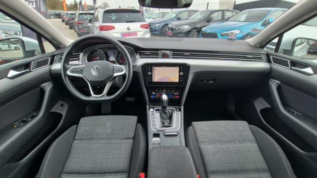 Volkswagen Passat image 5