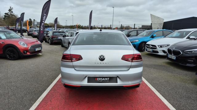 Volkswagen Passat image 2