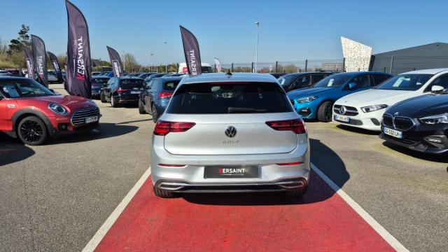 Volkswagen Golf image 9