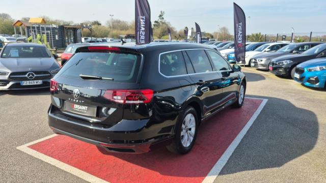 Volkswagen Passat Sw image 1