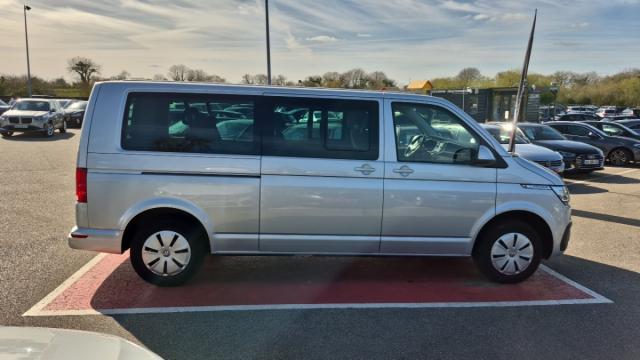 Volkswagen Caravelle image 6