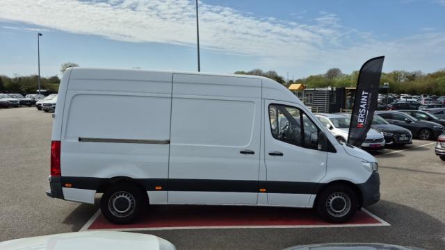 Mercedes Benz Sprinter image 6