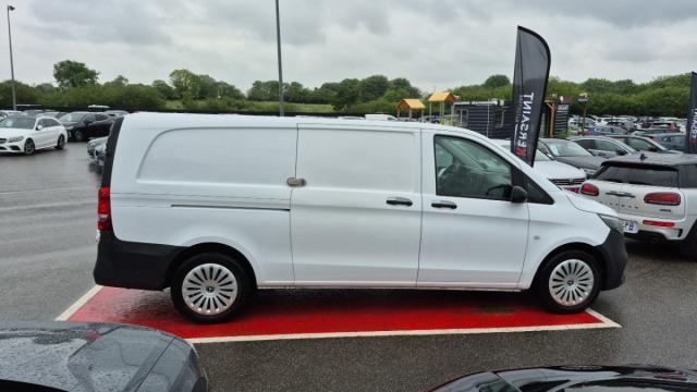 Mercedes Benz Vito image 3