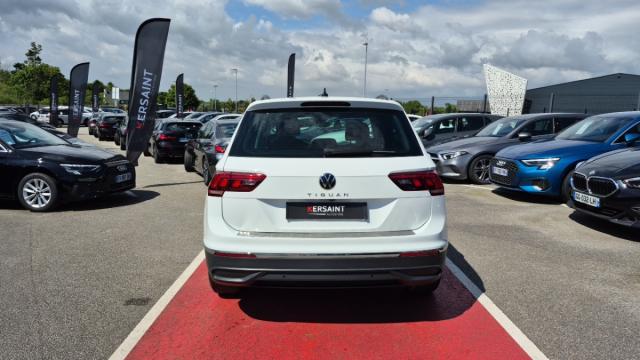 Volkswagen Tiguan image 8