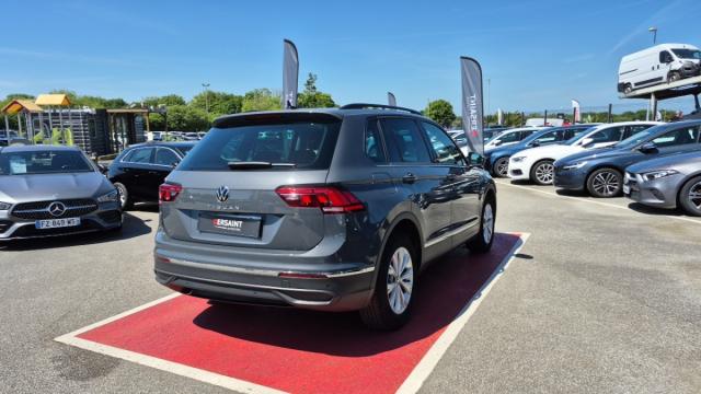 Volkswagen Tiguan image 8