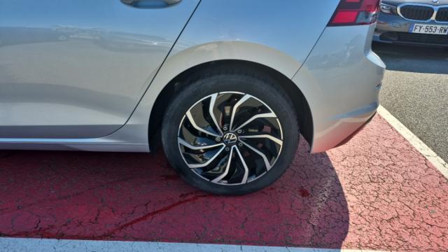 Volkswagen Golf image 1