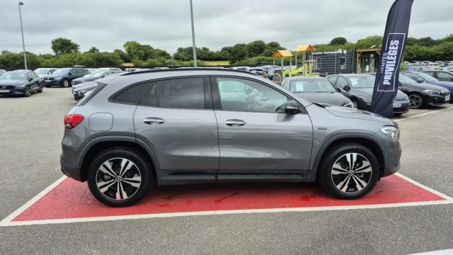 Mercedes Benz Gla image 2