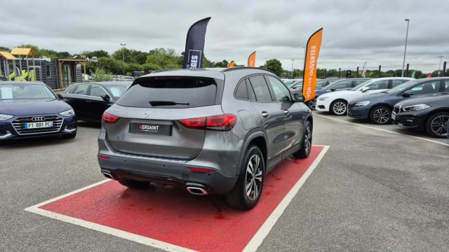 Mercedes Benz Gla image 8