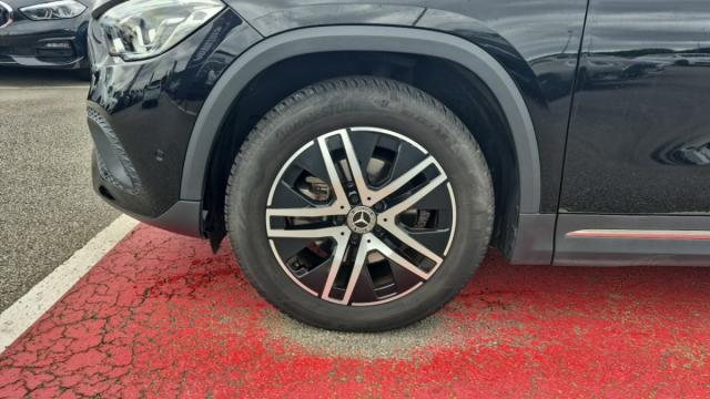Mercedes Benz Gla image 1