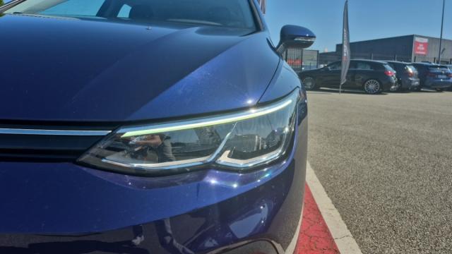 Volkswagen Golf image 6