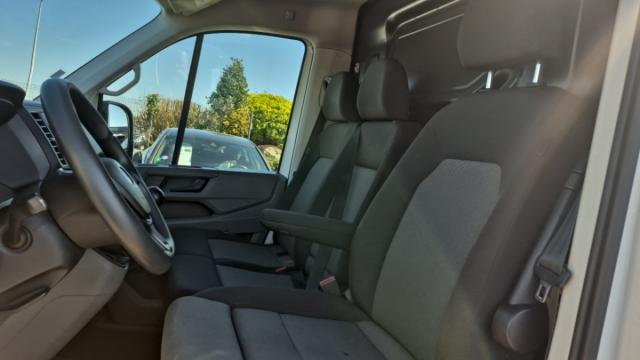 Volkswagen Crafter image 6