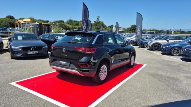 Volkswagen T-Roc image 8
