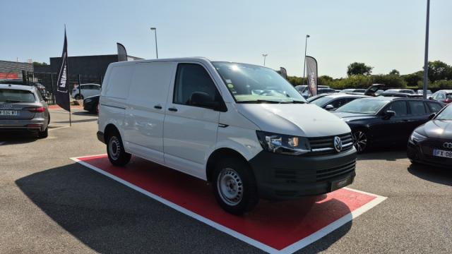 Volkswagen Transporter image 2