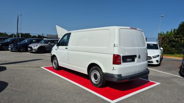 Volkswagen Transporter image 7