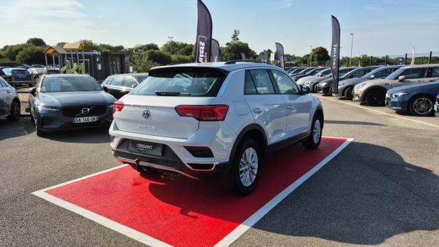 Volkswagen T-Roc image 2