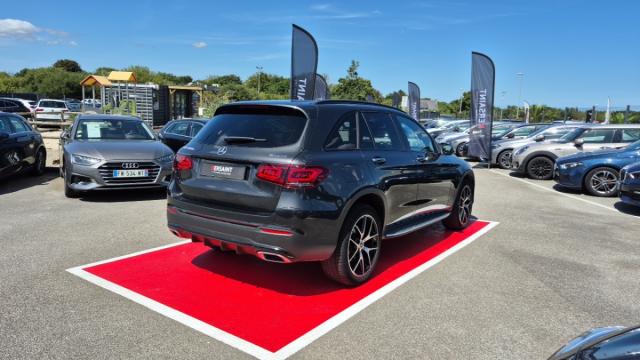 Mercedes Benz Glc image 9