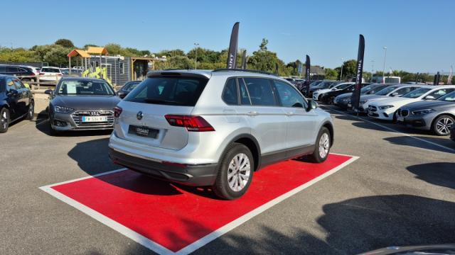 Volkswagen Tiguan image 8