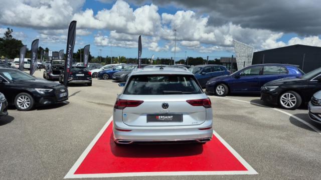 Volkswagen Golf Sw image 9