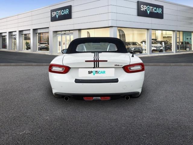 Fiat 124 Spider image 4