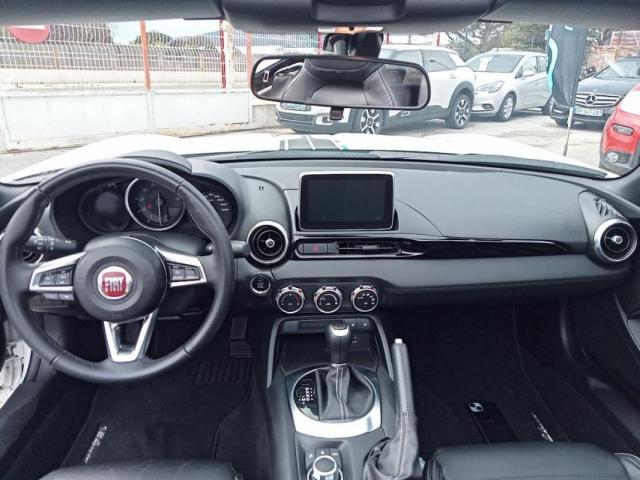 Fiat 124 Spider image 2