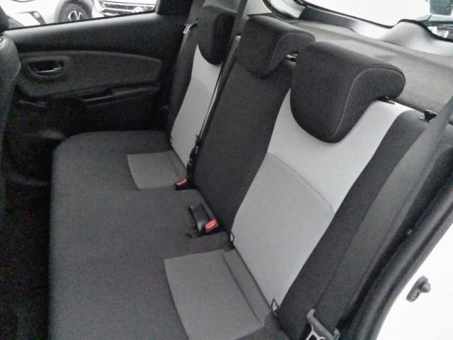 Toyota Yaris image 2