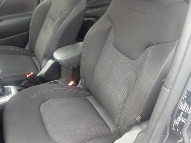 Jeep Renegade image 2