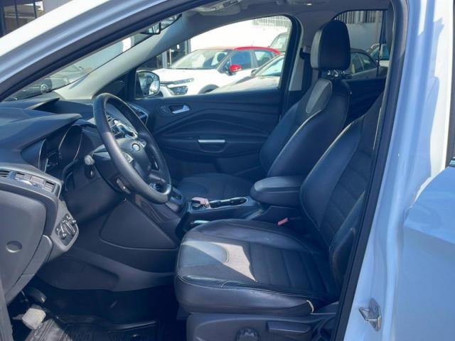 Ford Kuga image 9