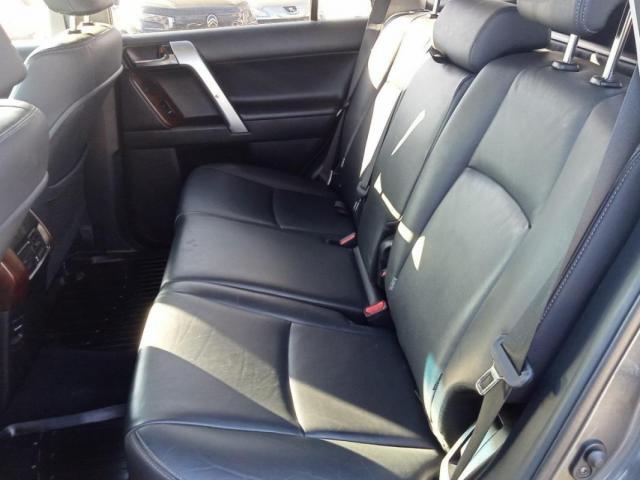 Toyota Land Cruiser image 4