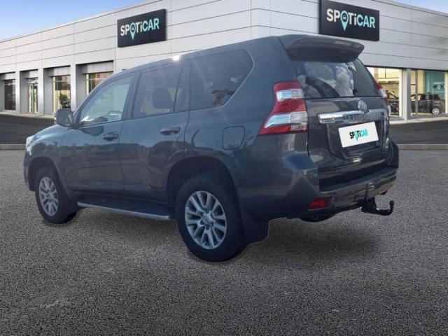 Toyota Land Cruiser image 6