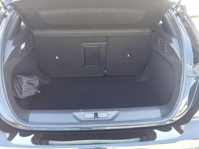 Peugeot 308 image 2