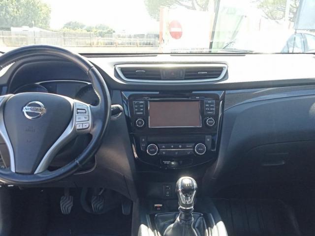 Nissan X-Trail image 2