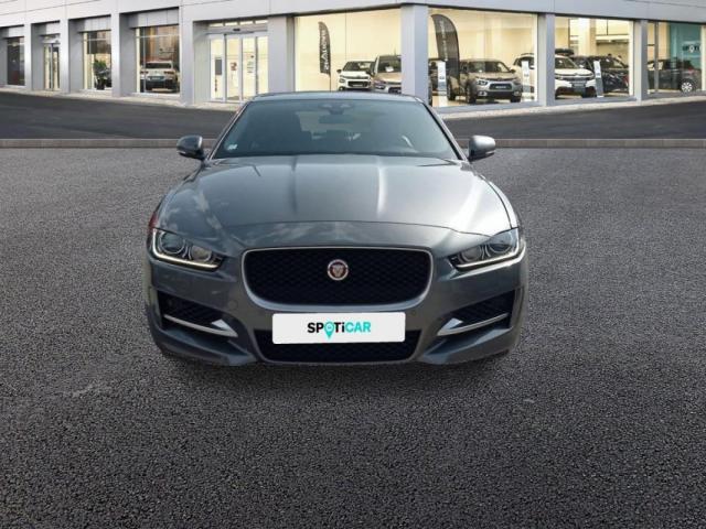 Jaguar Xe image 8