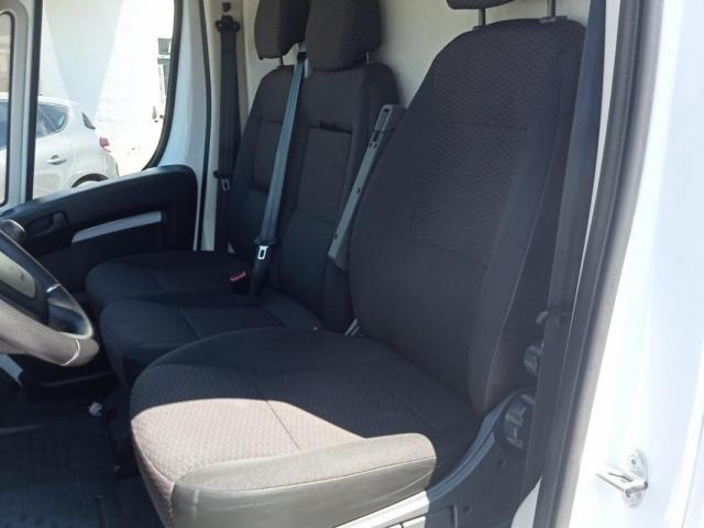 Peugeot Boxer image 1