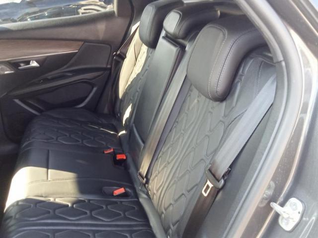Peugeot 3008 image 1