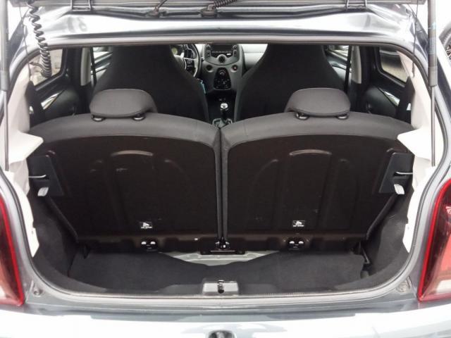 Peugeot 108 image 1