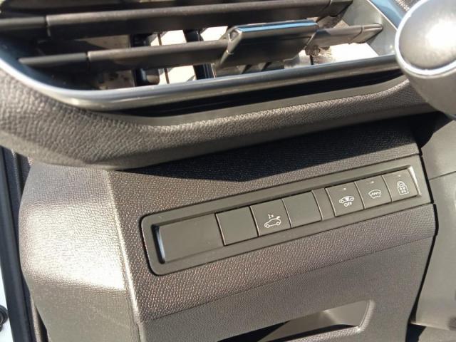 Peugeot 3008 image 4