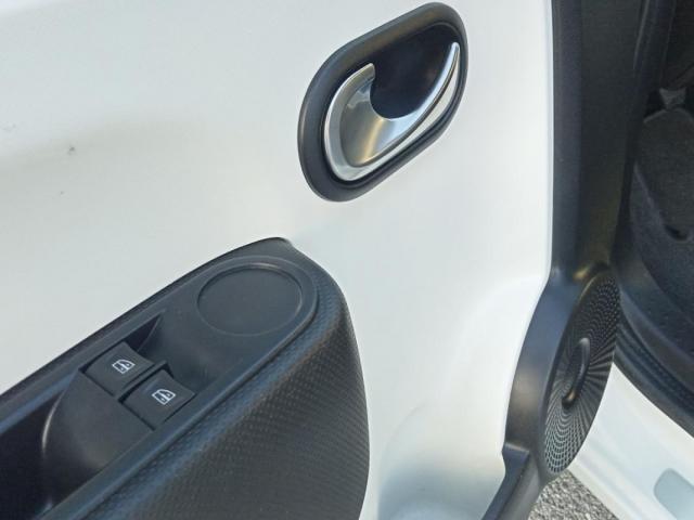 Renault Twingo image 6