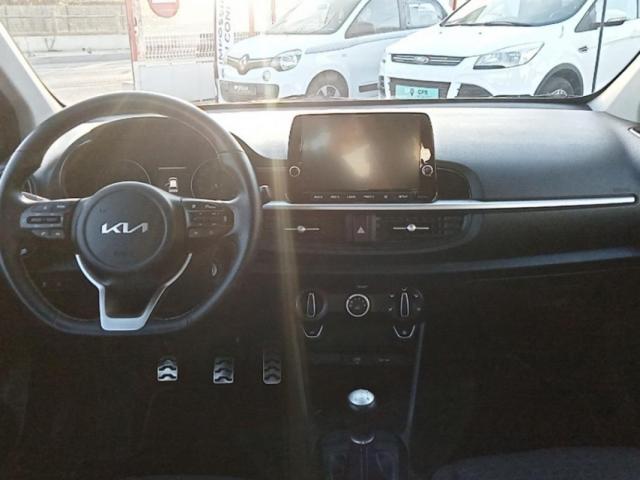 Kia Picanto image 9