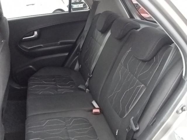 Kia Picanto image 2